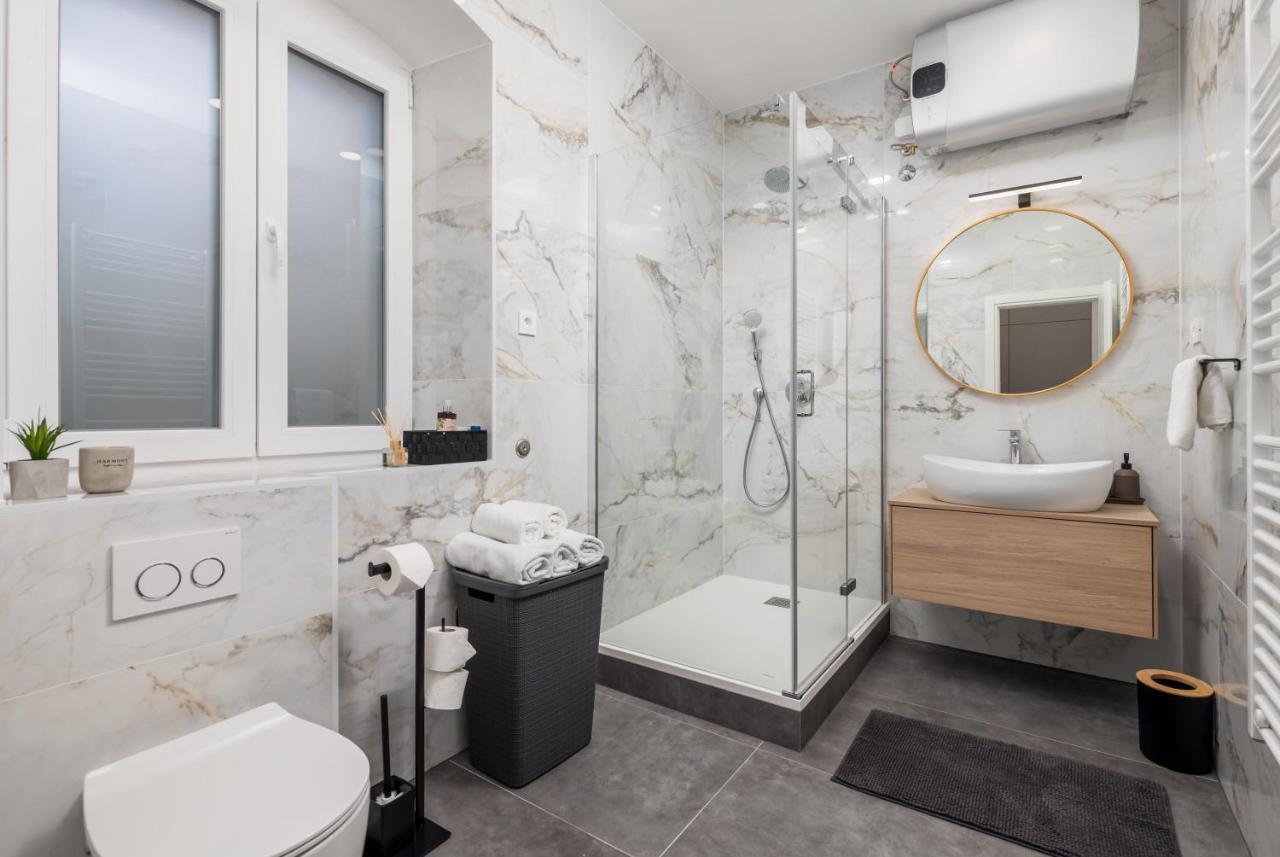 Area2 Center Luxury Apartment ริเยกา ภายนอก รูปภาพ